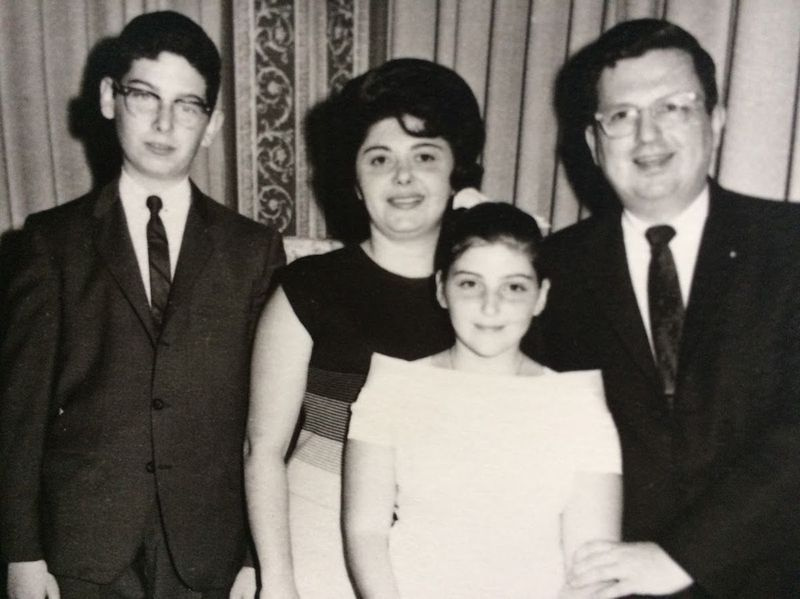 Magda en Robert Brown hebben hun kinderen Rochelle en Bruce grootgebracht in Skokie.