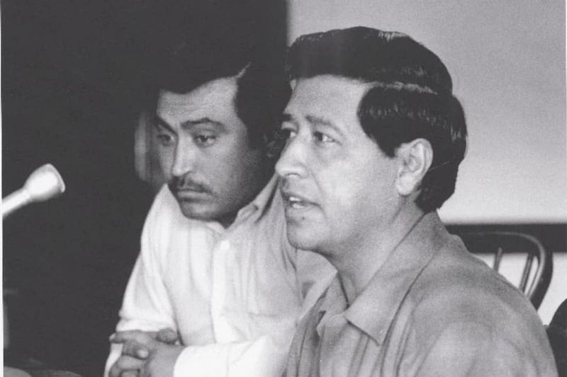 Marcos Muñoz (a sinistra) ha lavorato con Cesar Chavez, uno dei fondatori di United Farm Workers, per condizioni migliori per i lavoratori.