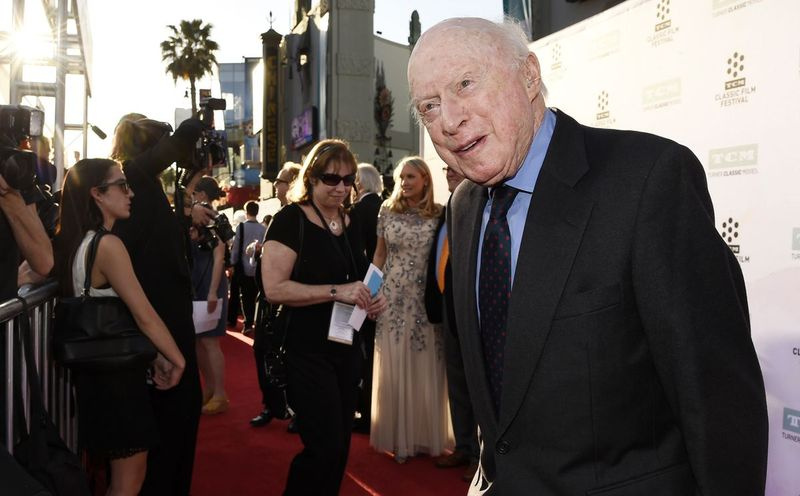 Norman Lloyd pózuje pred 50. výročím premietania filmu The Sound of Music na slávnostnom otvorení TCM Classic Film Festival 26. marca 2015 v Los Angeles.