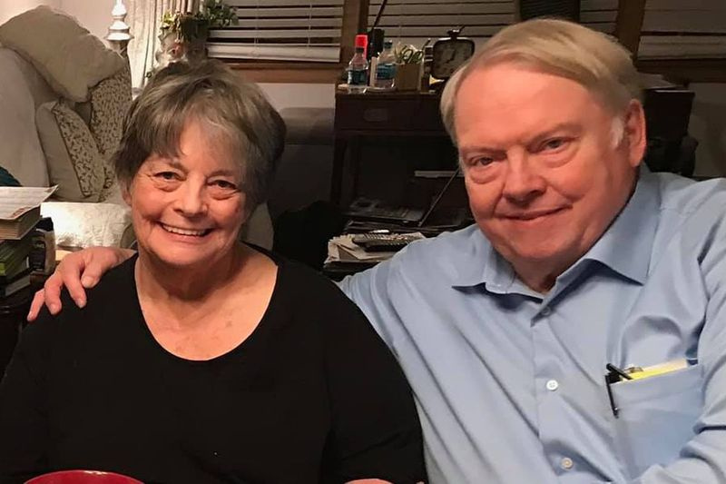 Jan og David Brent var gift i 47 år indtil hendes død den 24. november af komplikationer fra coronavirus.