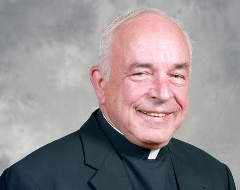 Il Rev. Lawrence Malcolm ha affinato il suo mestiere di panificatore presso l
