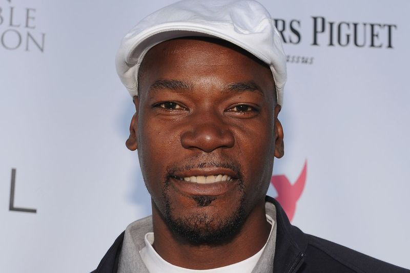 Fostul star UConn, al șaselea om de top din NBA, Cliff Robinson, a murit la 53 de ani