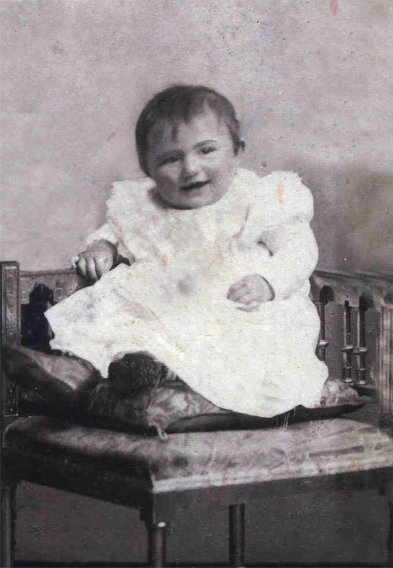 Louise Burkle Schaaf som baby i Dietlingen, Tyskland.