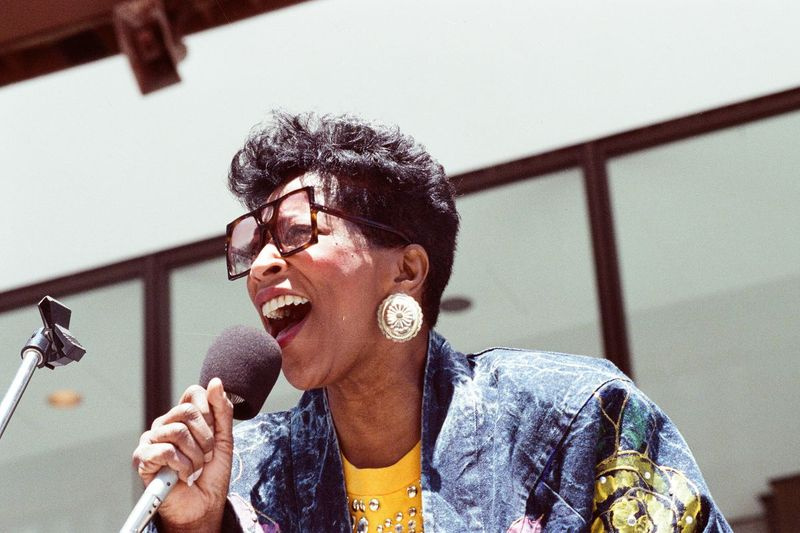 Η Billie Barrett Greenbey τραγουδά σε εκδήλωση πριν από το Gospel Festival στο Σικάγο.