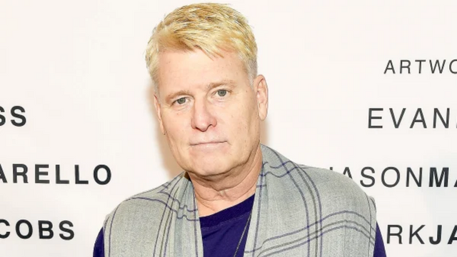   Joe Simpson có đồng tính không