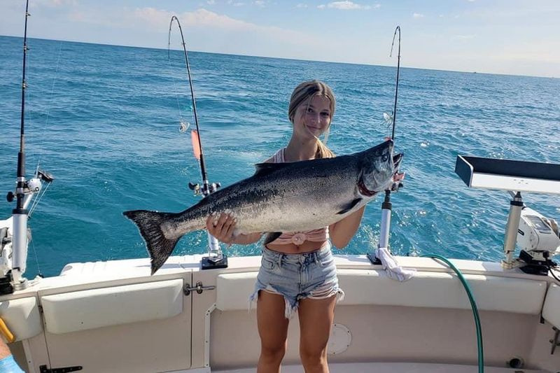 Olivia Bukowski, 15 ans, a remporté les honneurs FOTW pour un très gros Chinook.