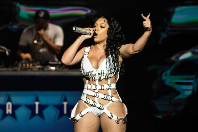   Latto treedt op in het United Center als openingsact voor Lizzo, zondagavond 17 oktober.