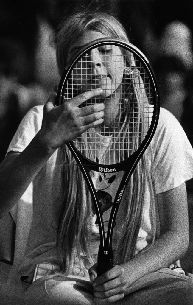 Andrea Jaeger im Jahr 1979, ein 14-jähriger Neuling an der Stevenson High School. Sie wurde in diesem Jahr Profi und stieg zur Nummer 2 der Welt auf. Fünf Jahre später wurde ihre Karriere durch eine Schulterverletzung unterbrochen. | Sun-Times-Dateien