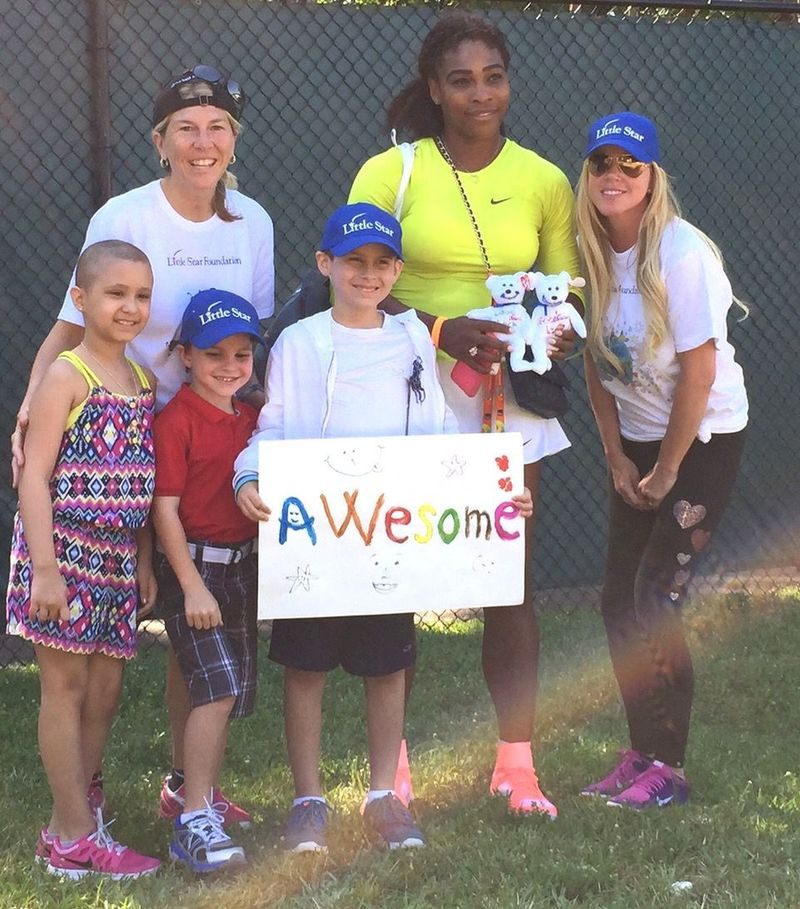 Mit Serena Williams und Kindern. | Mit freundlicher Genehmigung von Andrea Jaeger