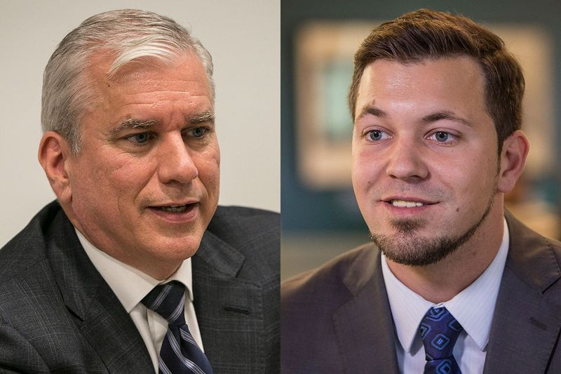 Cook County Commissioners Scott Britton, venstre, og Kevin Morrison