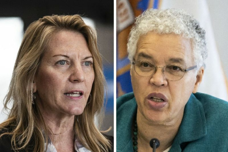 Kuko apygardos viešoji gynėja Amy Campanelli, kairėje, praėjusį kovą; Kuko apygardos valdybos pirmininkas Toni Preckwinkle, dešinėje, gruodžio mėn.