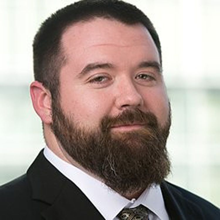 Avocatul Adam Bates: Întârzierea vizelor ar putea dura ani pentru a-l ajuta pe Zach și pe alții care au ajutat forțele americane în Afganistan.