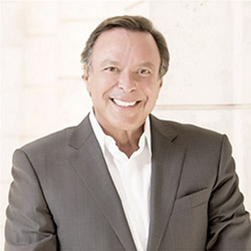Miguel Mike B. Fernandez, presidente e CEO della società di private equity MBF Healthcare Partners a Coral Gables, Florida,