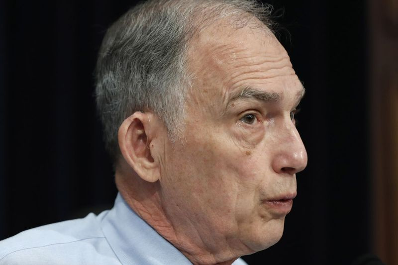 Rep Peter Visclosky, D-Ind., kõneleb Capitol Hillil selle aasta alguses. Visclosky ei kandideeri uuesti valimisel.