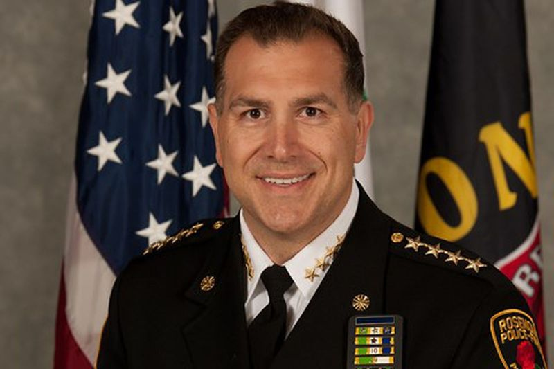 Rosemont Public Safety Supt. Donald E. Stephens III, som gick på permission denna vecka av ospecificerade skäl.