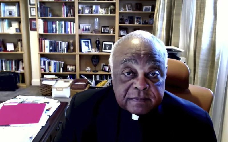 Kardynał Wilton Gregory z Waszyngtonu odrzuca wniosek o sporządzenie formalnego oświadczenia na temat znaczenia Eucharystii w życiu Kościoła podczas wirtualnego zgromadzenia Konferencji Biskupów Katolickich USA.