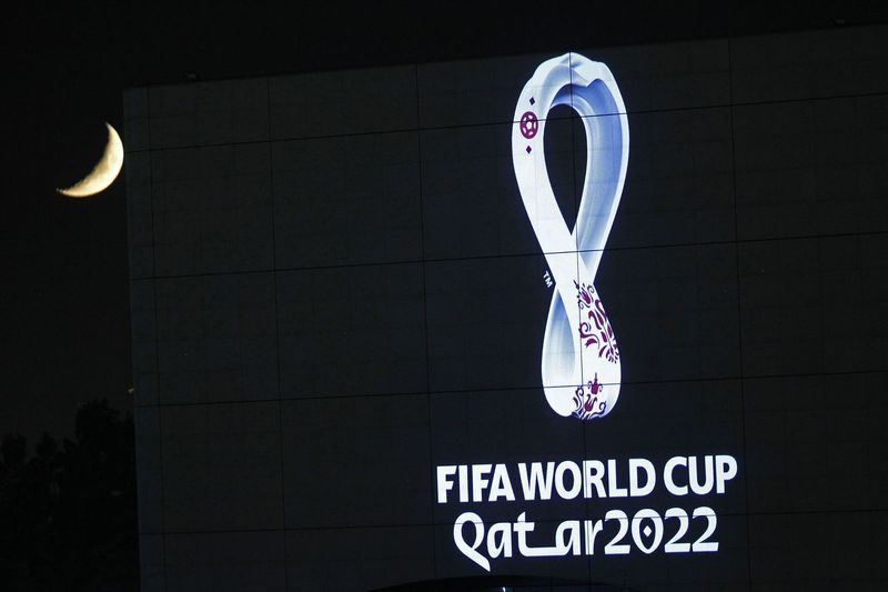 Grupė profesionalių futbolo lygų prieštaraus FIFA planui kas antrus metus rengti vyrų pasaulio čempionatą.