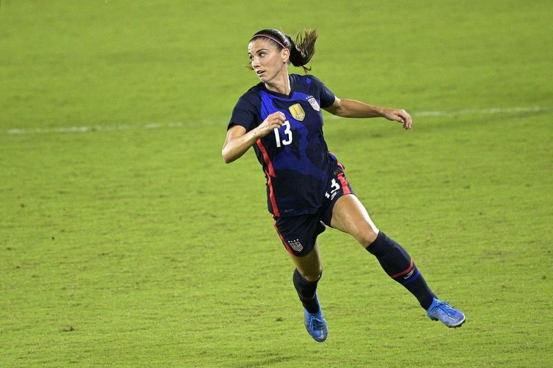 Alex Morgan a ďalší hráči amerického národného futbalového tímu požiadali federálny odvolací súd, aby zrušil rozhodnutie nižšieho súdu, ktorým sa zamietla ich žaloba o rovnakú odmenu pre mužský tím.