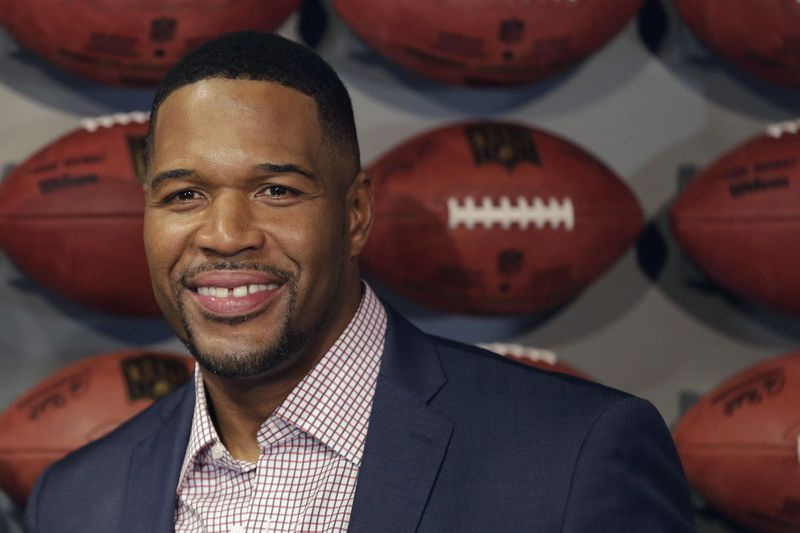 Michael Strahan, en Pro Football Hall of Famer och medvärd för Fox NFL Sunday och Good Morning America, har testat positivt för COVID-19 och är i karantän,
