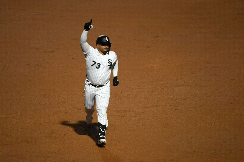 Detroitas Tigers pret Čikāgas White Sox — otrā spēle