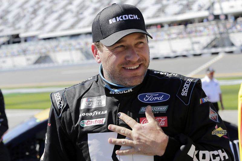 Ryan Newman, vist på et filbillede, besøger Phoenix Raceway uger efter hans vrag ved Daytona 500.