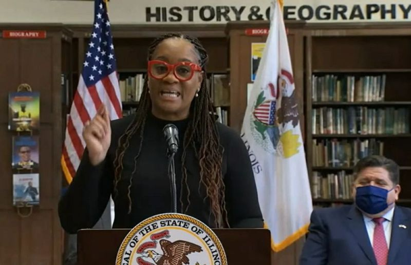 Delstatssenatens majoritetsledare Kimberly Lightford, D-Maywood vid Proviso East High School förra månaden.