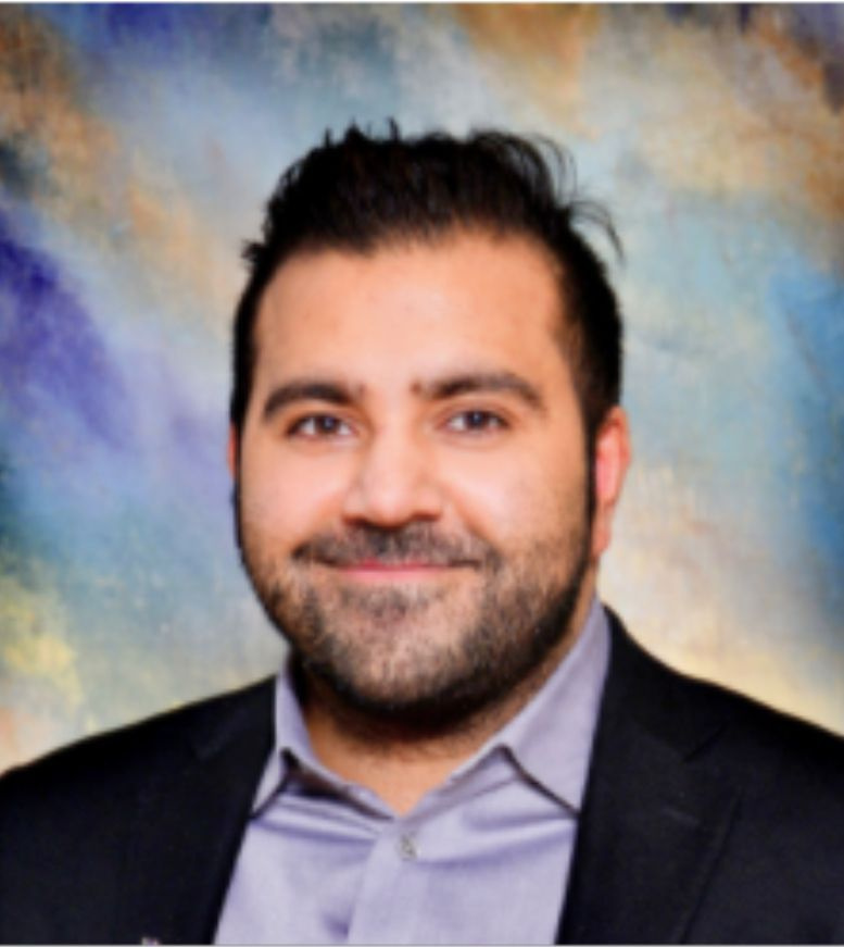 Dr. Anosh Ahmed, který tento týden rezignoval na funkci výkonného ředitele nemocnice Loretto.