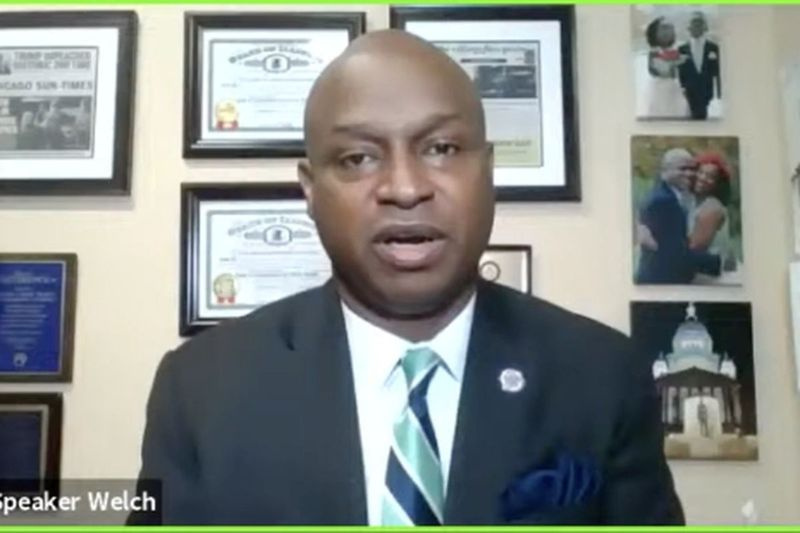 Illinois House Speaker Emanuel Chris Welch taler under et livestreamet arrangement på onsdag.