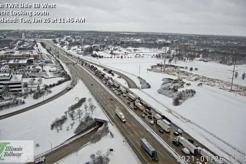 Două persoane au fost spitalizate pe 26 ianuarie 2021 în urma unui accident pe I-88.