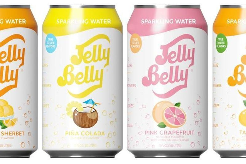 Jelly Belly Sparkling Water bus prancūziško vanilės, citrinų laimo, apelsinų šerbeto, pina colada, rožinio greipfruto, mandarinų, labai vyšnių ir arbūzo.