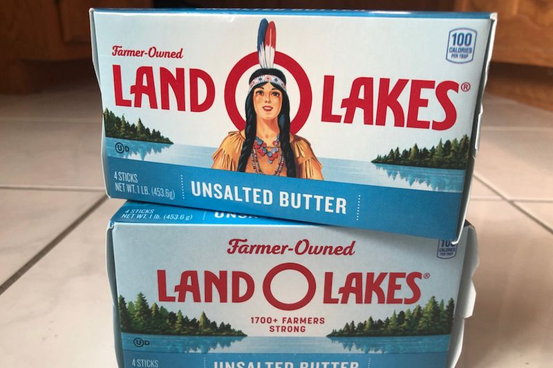 Nu ser du hende - nu gør du det ikke: Land O