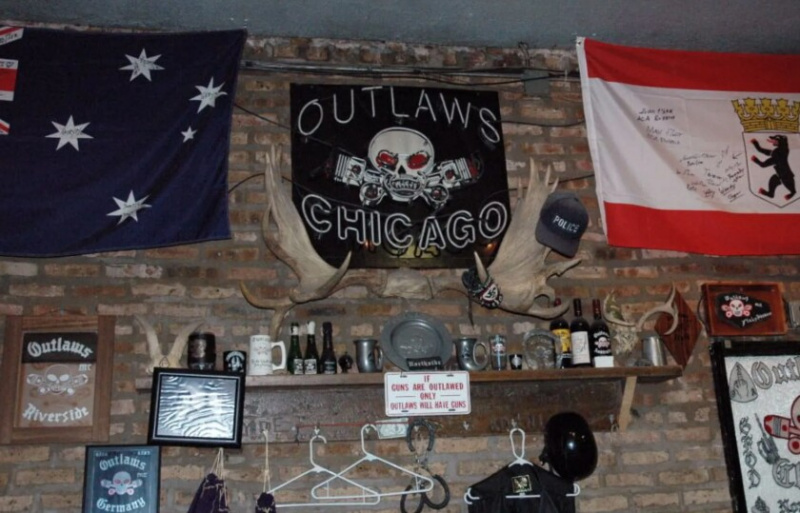   Cómo se veía la antigua casa club del lado norte de los Outlaws en la cuadra 3700 de West Division Street.