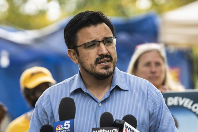   Ald. Byron Sigcho-Lopez (25.).