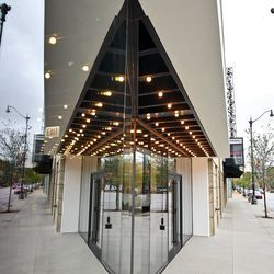 Neues Theatergebäude der Steppenwolf Theatre Company in 1650 N. Halsted St. in Chicago, 25. Oktober 2021. | Victor Hilitski/Für die Sonnenzeiten