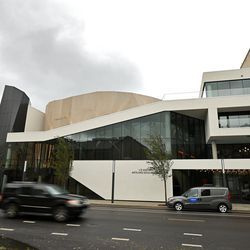Neues Theatergebäude der Steppenwolf Theatre Company in 1650 N. Halsted St. in Chicago, 25. Oktober 2021.