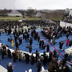 El presidente electo Joe Biden sale al pórtico para jurar como presidente número 46 de los Estados Unidos durante la 59.a inauguración presidencial en el Capitolio de los Estados Unidos en Washington, el miércoles 20 de enero de 2021.