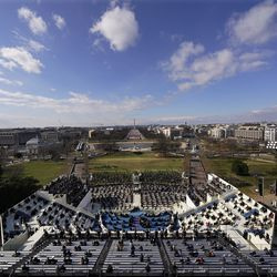 Invitados y espectadores asisten a la 59a inauguración presidencial del presidente Joe Biden en el Capitolio de los Estados Unidos en Washington, el miércoles 20 de enero de 2021.