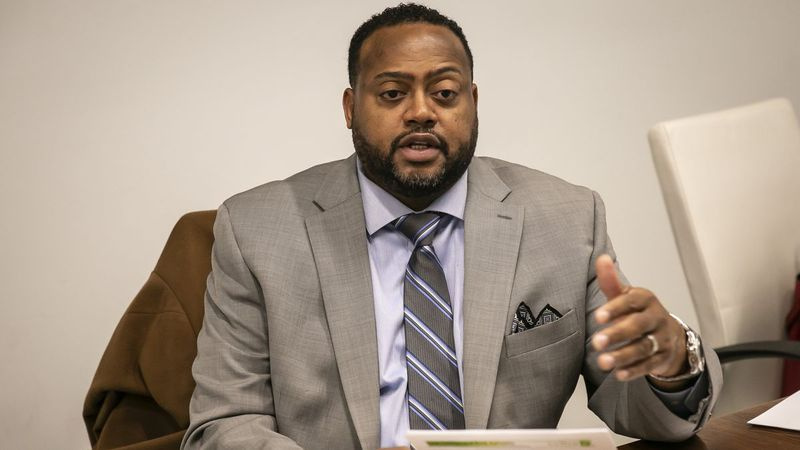 Robert Rose Jr., directeur exécutif de la Cook County Land Bank Authority, devrait recevoir une prime de 45 000 $ pour la deuxième année consécutive.