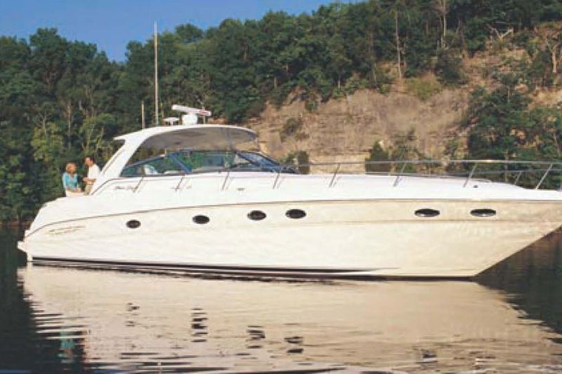 I reklamemateriell for Sea Ray 460 Sundancer, yachten som John Gembara var medeier av, kalte produsenten den letthåndterlig og utmerket sjødyktig.