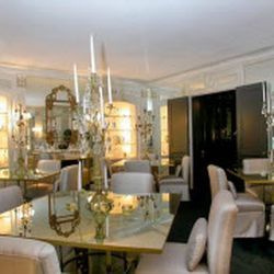 Esszimmer wie gesehen, bevor J.B. Pritzker das 3,7 Millionen Dollar teure Herrenhaus kaufte. | Immobilienangebot