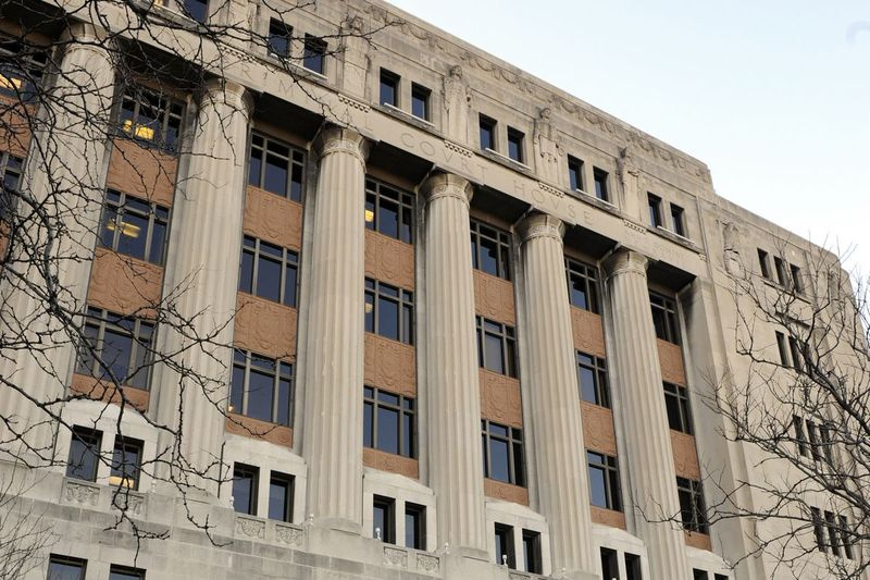 Cook County Criminal Courts, 2601 S. California Blvd.