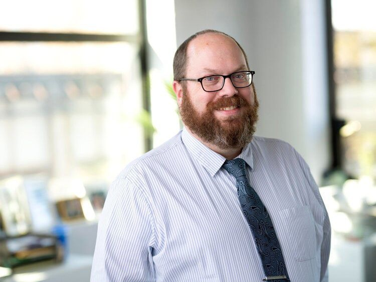 Ben Frank, responsable du bien-être de la National Alliance on Mental Illness (NAMI) à Chicago.