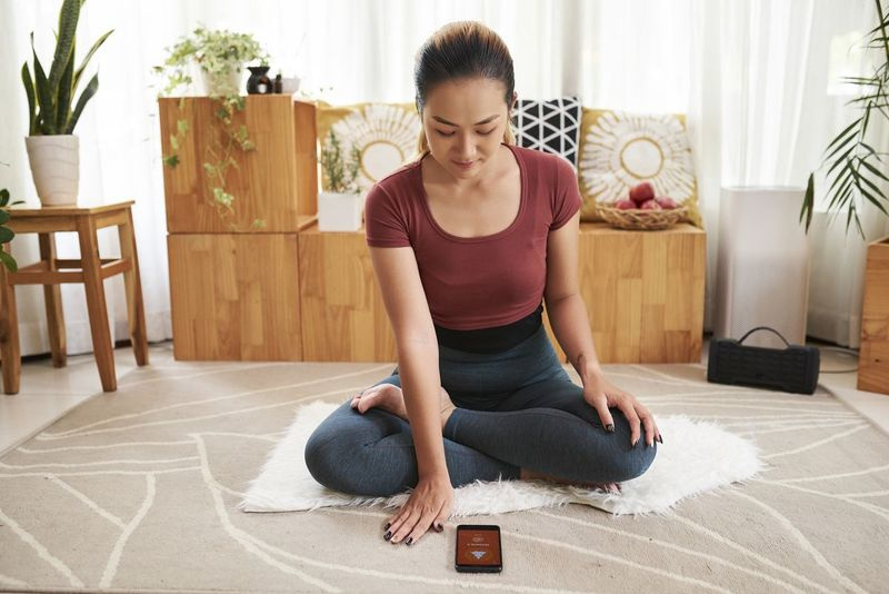 ¿Buscas serenidad interior? Las aplicaciones de meditación continúan ganando popularidad.