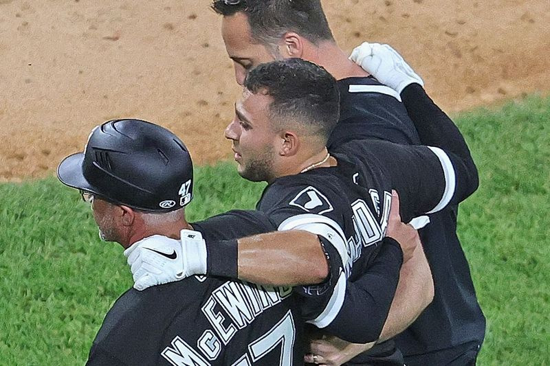 White Sox plasserte andre baseman Nick Madrigal på den 60-dagers skadede listen med en revet hamstring.