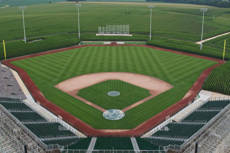 Los White Sox y los Yankees jugarán el primer partido de la temporada regular de las Grandes Ligas en Iowa el 12 de agosto.