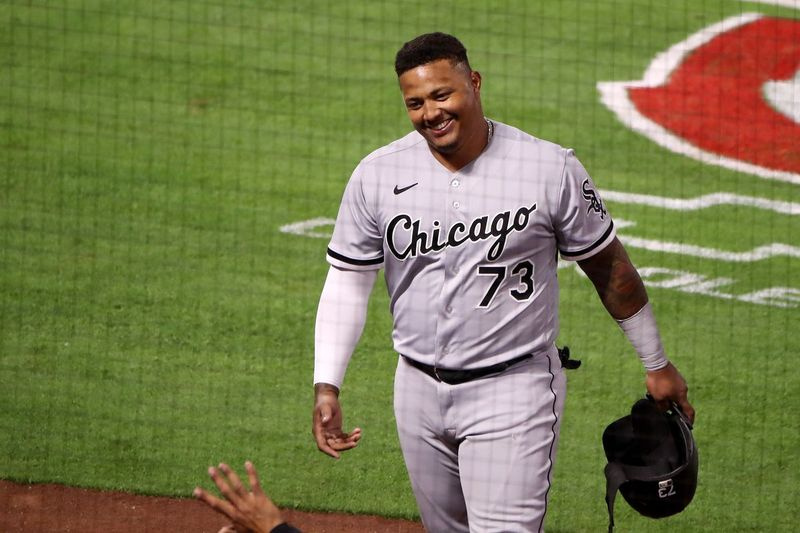 Yermin Mercedes, Ameerika liiga kuu aprillikuu uustulnuk, kelle White Sox saatis pärast mais ja juunis langemist Triple-A Charlotte