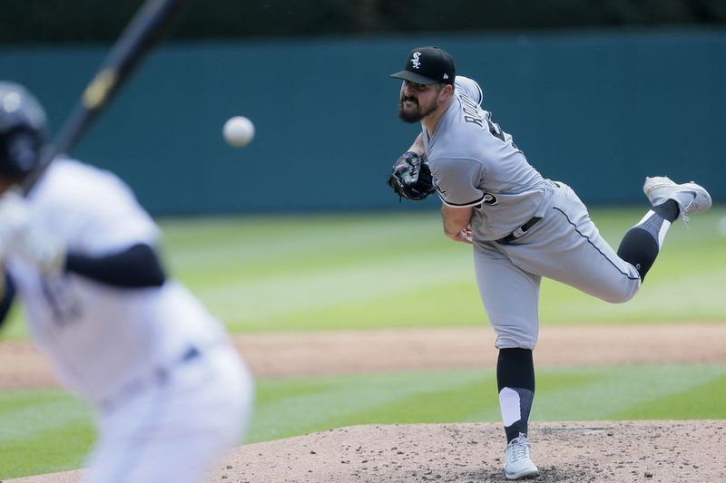 Startér White Sox Carlos Rodon nezasáhl do sedmé směny.