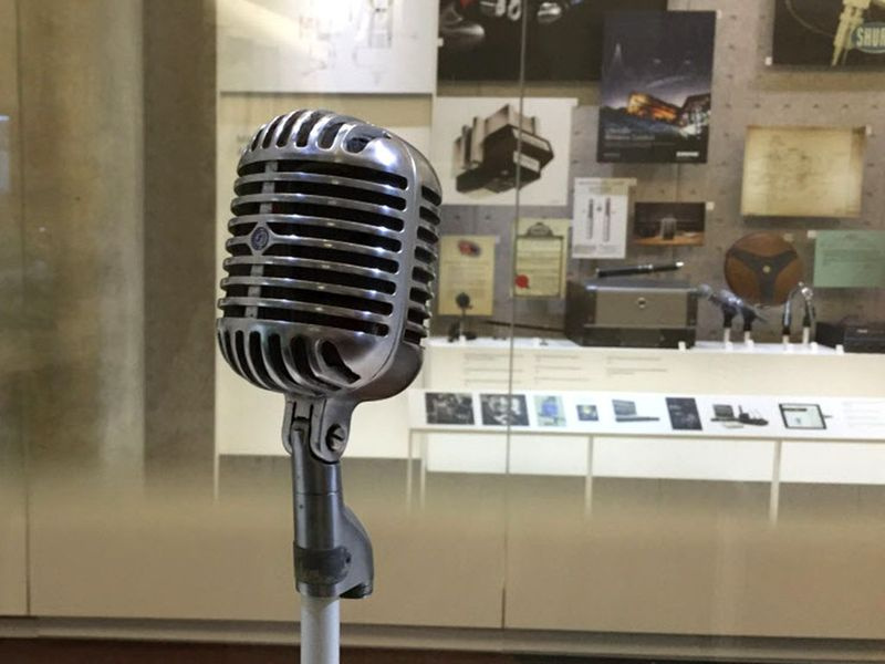 Shure Model 55 Unidyne dinamiskais mikrofons ir nepārtraukti ražots, būtībā nemainīgs, kopš 1939. gada. Nīls Šteinbergs/Sun-Times